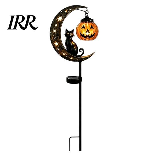 Retro Iron Crescent Moon Pumpkin Light Black Cat Halloween Stake Light, Solar Metal Lantern with LED Courtyard Decoration Warm Glow, Spooky Yard Decor