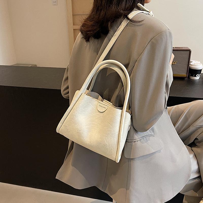 Женская новая сумка через плечо однотонная из искусственной кожи, модная повседневная сумка кроссбоди CLE