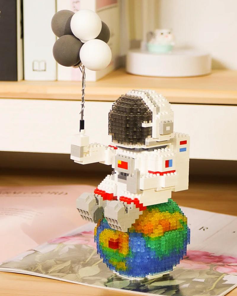 Креативный Светящийся Воздушный Шар Звезда Астронавт Модель Конструктор Микро Блоки Мини Кирпичики DIY Детские Игрушки Со Светом Наборы Подарков