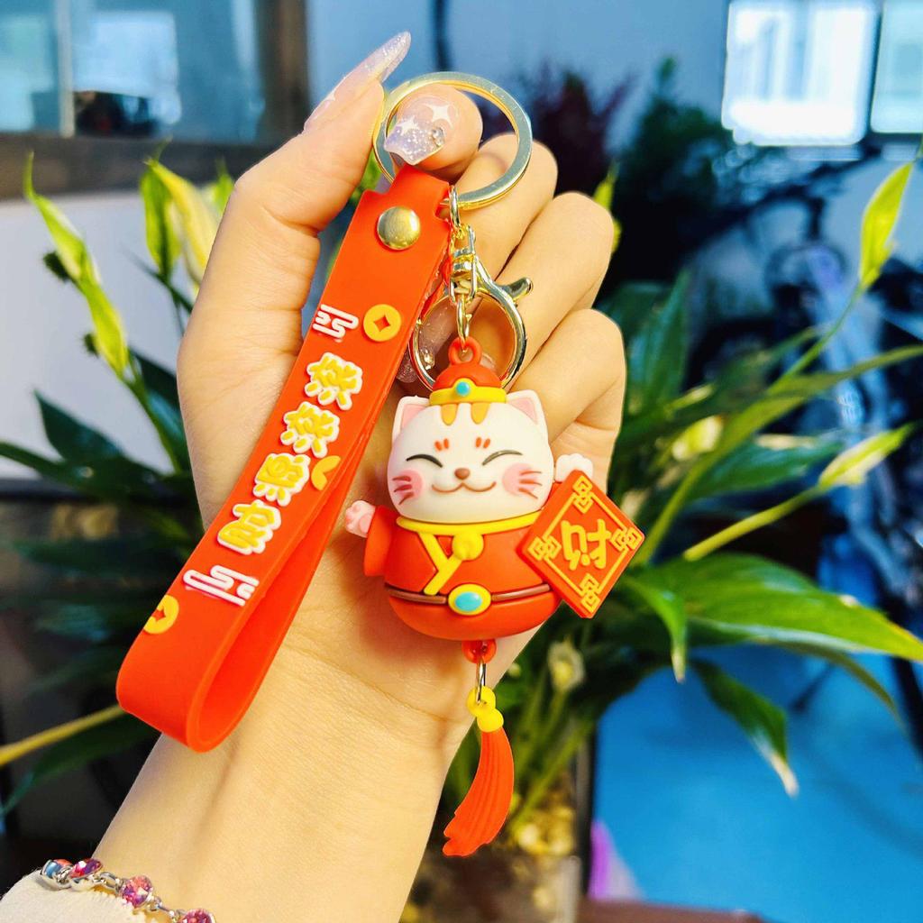 Lucky Cat Keychain Pendant with Fortune Symbolism – Night Market Gift Ornament