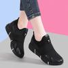 Черные женские спортивные туфли Дышащие повседневные туфли для ходьбы на один шаг Мягкая подошва Легкие туфли для мам Туфли на плоской подошве
