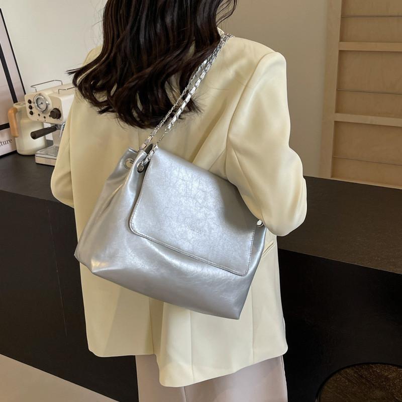 Trendy Street Style Pu Leather Tote Bag Medium Size 2024 Spring Fashionable Casual Large Bag