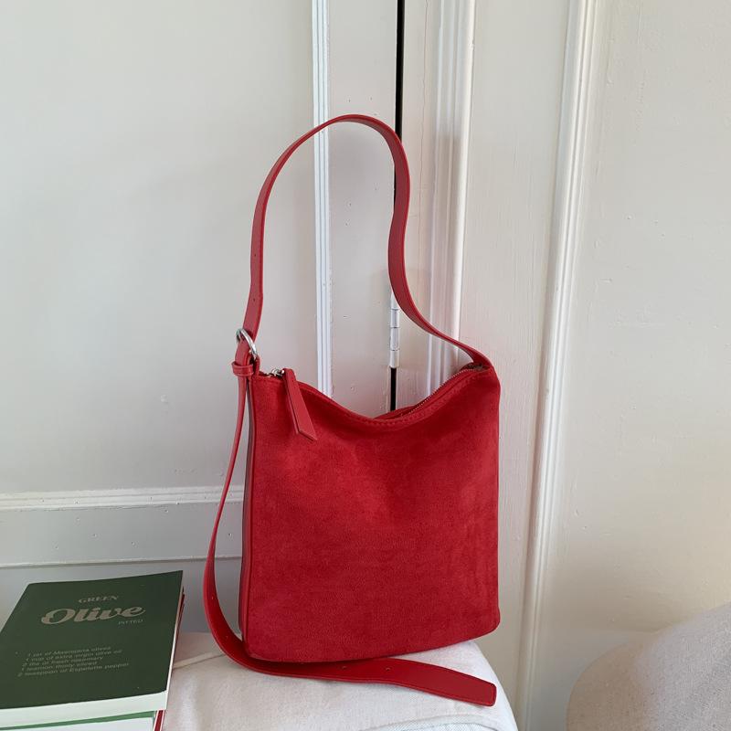 Сумка большой вместимости женская 2025 новая модная ретро сумка через плечо с высоким чувством стиля, сумка-ведро для поездок на работу, сумка-мессенджер