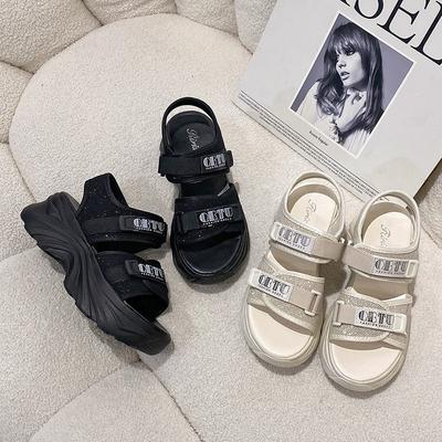 Женские сандалии на платформе, летняя новая обувь на танкетке, универсальная спортивная повседневная пляжная обувь