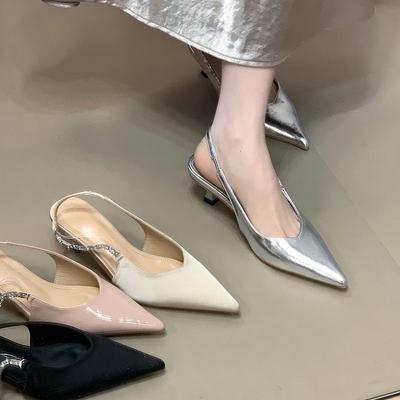 Босоножки-стилетто премиум-класса с ремешком сзади, с темпераментным декором из стразов, с острым носком