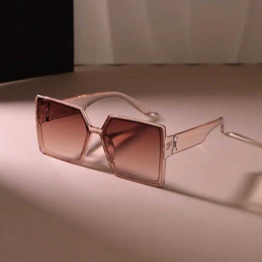 Classic Square Sunglasses Women Men Fashion Vintage Sun Glasses Female Male Designer Casual Travel Shades