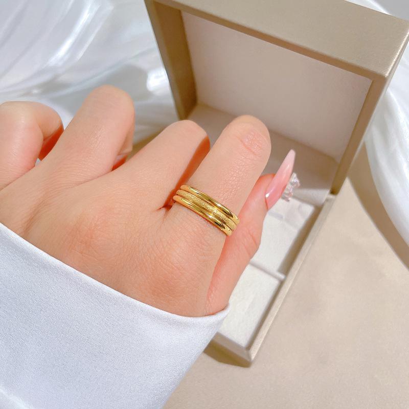 Простое кольцо из титановой стали Три в одном Минималистичный стиль Геометрия Прыгающее кольцо из титановой стали Мужское и женское Персонализированное Указательный палец