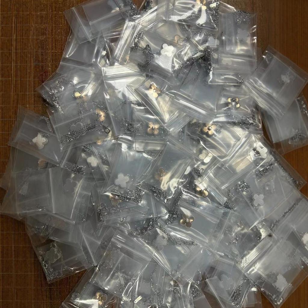 "925 Sterling Silver Four-Leaf Clover Christmas Necklace - Temperament Clavicle Chain"