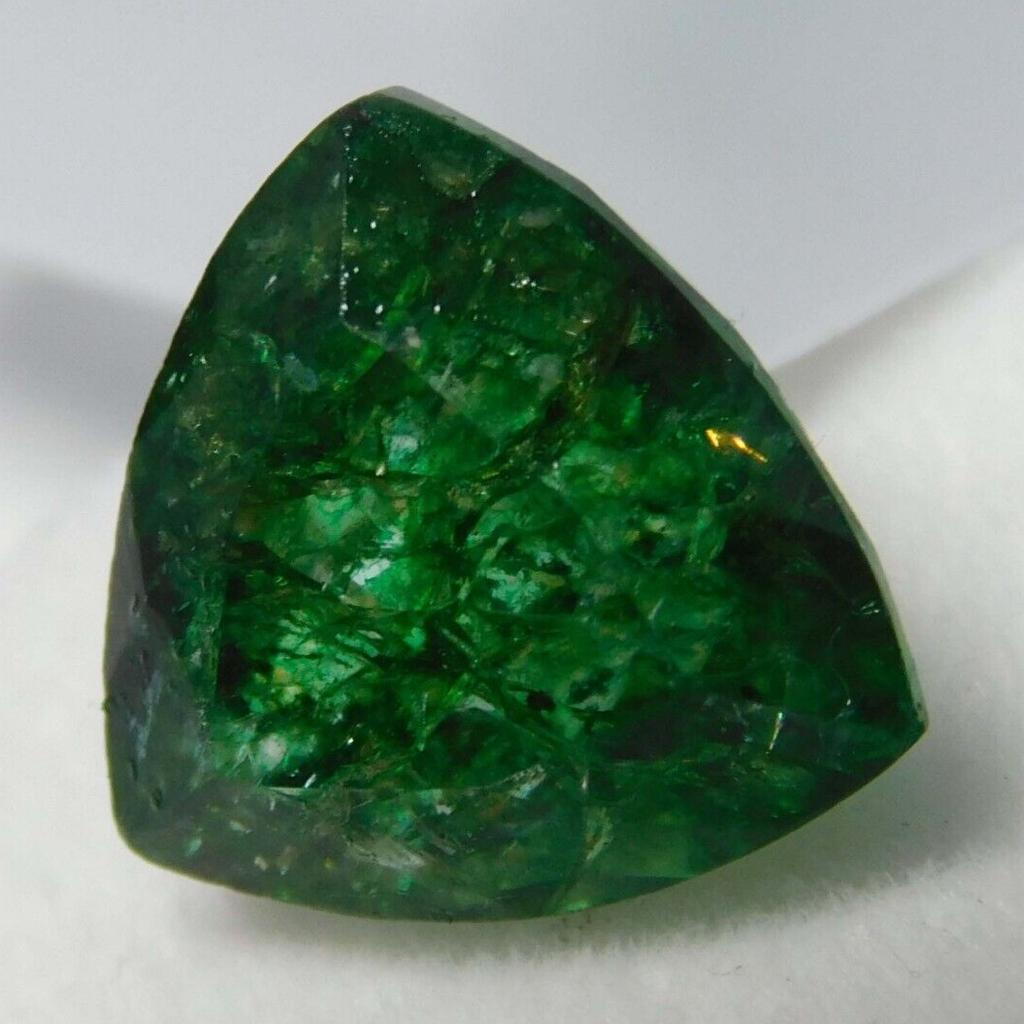 Natural Green Emerald Loose Gemstone 8 ct Trillion Cut for Jewelry Making and Gem Collections
