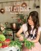 Книга The Little Viet Kitchen : Over 100 Authentic and Delicious Vietnamese Recipes
