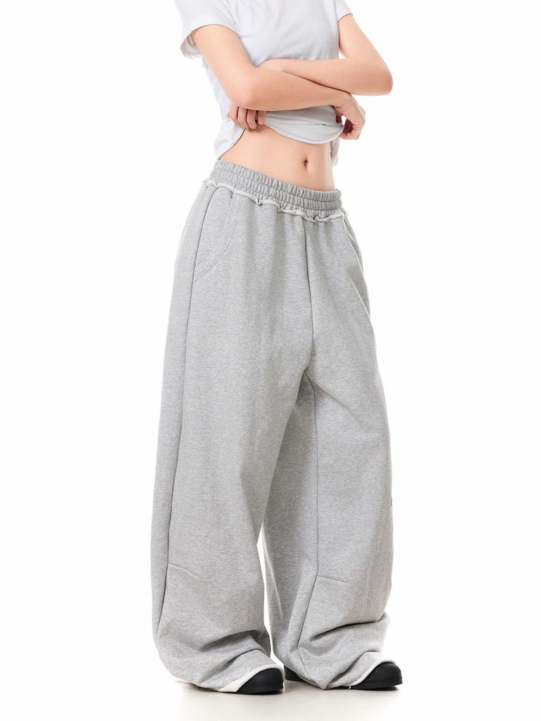 Женские спортивные брюки в американском ретро-стиле с принтом боковых букв - Длина до пола, Свободный крой, Эластичная талия, Дизайн с необработанным краем