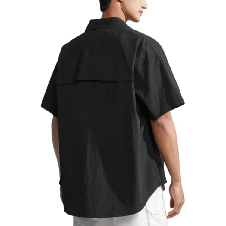 Calvin Klein Сплошной цвет с большим карманом и вышитым логотипом, свободная рубашка с коротким рукавом, мужские топы, черный J323199-BEH