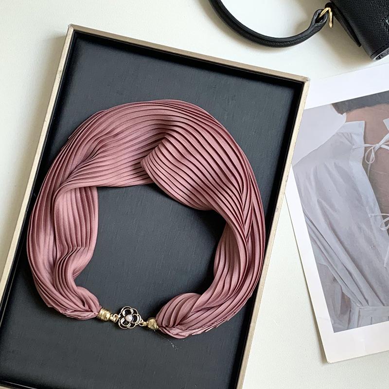 Новый монохромный магнитный шелковый шарф-ожерелье для женщин, плиссированный летний солнцезащитный головной платок, декоративный шарф