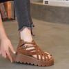Популярные ретро римские сандалии на толстой подошве женские 2025 лето новые легкие полые с небольшим увеличением роста плетеные сандалии