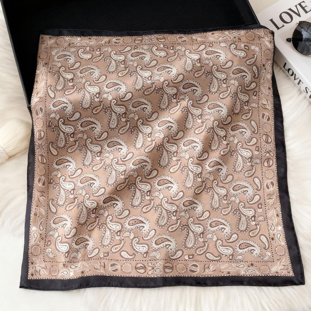 Retro cashew flower small square scarf silk scarf women's new neck high-end decorative neck protection scarf scarf belt