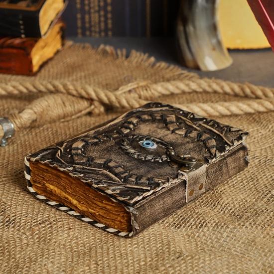 Кожаный журнал Deckle Edge Paper Гримуар «Третий глаз» Фокус-покус Книга заклинаний Старинный кожаный журнал Книга теней Викканский блокнот