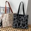 Women Canvas Bag Cat Pattern Zipper Design Tote Bag Large Capacity Japanese Style Lightweight Shoulder Bag