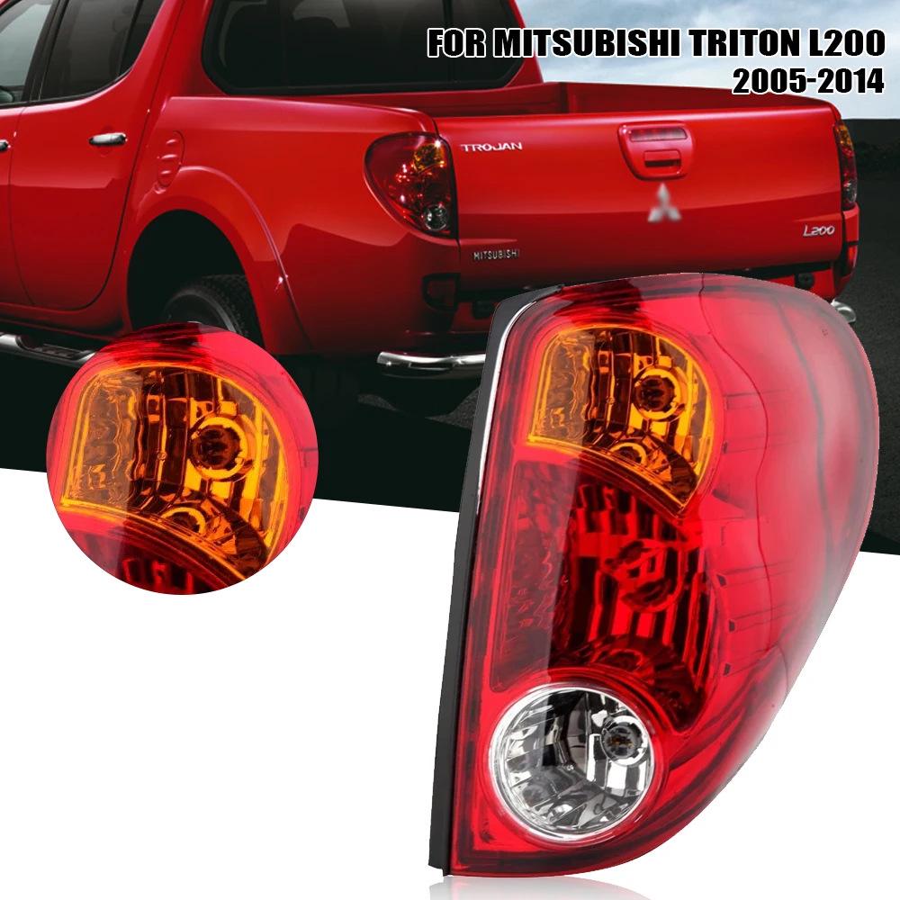 Накладка на задний/стоп-сигнал пикапа Mitsubishi L200 05-14