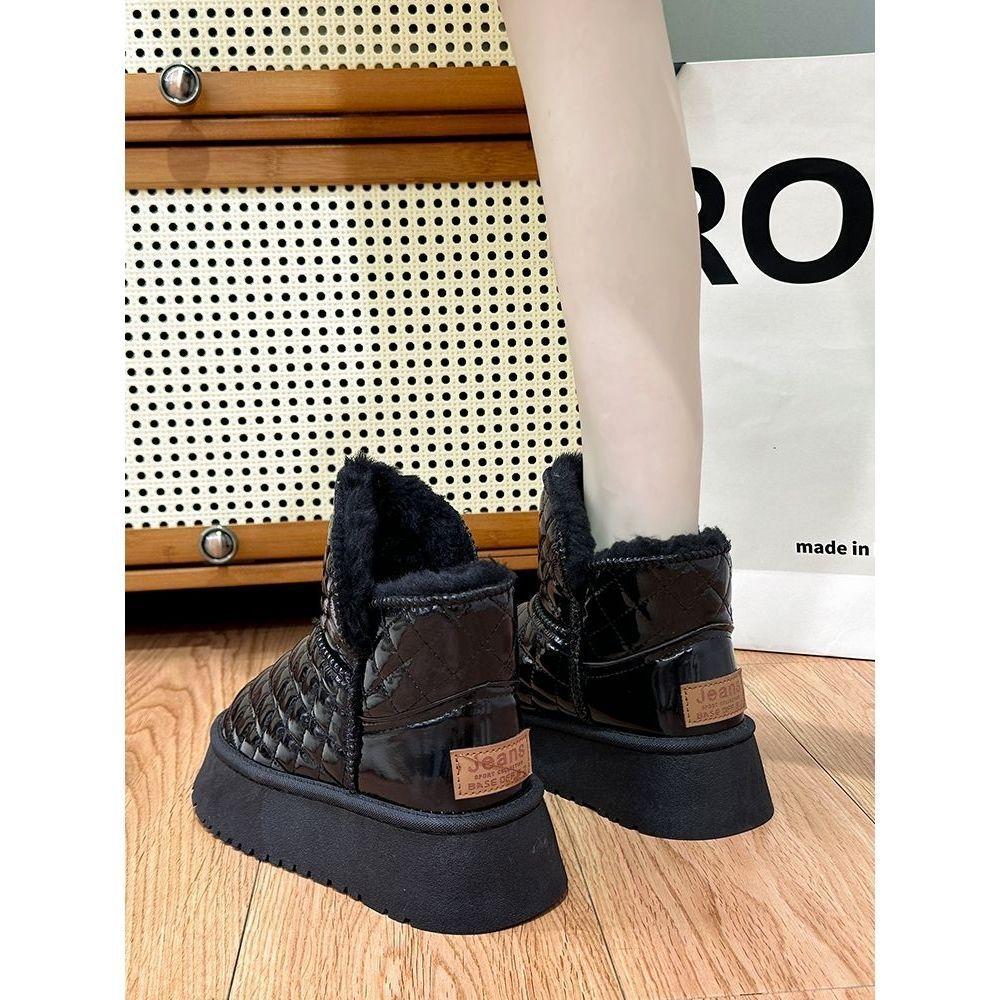 Ретро зимние ботинки на толстой подошве женские зимние бархатные утепленные нишевые теплые модные короткие ботинки