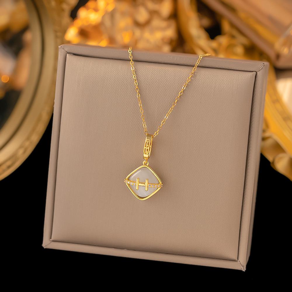 Шикарное не тускнеющее колье из титановой стали для женщин с уникальным дизайном и сверкающей медной подвеской