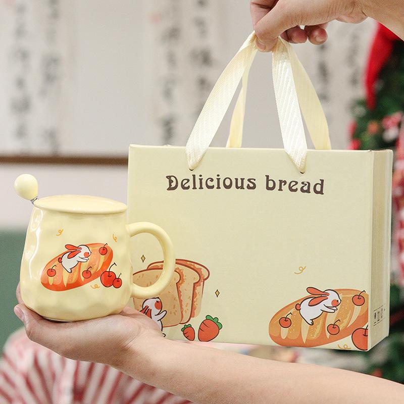 Керамическая кружка в кремовом стиле, чашка для питья воды высокой ценности, чашка с узором "щипок" с крышкой и ложкой, кофейная чашка, милая чашка для подарка на мероприятие