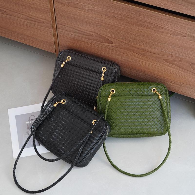 Высококачественная версия сумка через плечо из овчины, ручная работа, 2026 новый средневековый тофу-бэг, для commuters, для отдыха, ручная, женская сумка