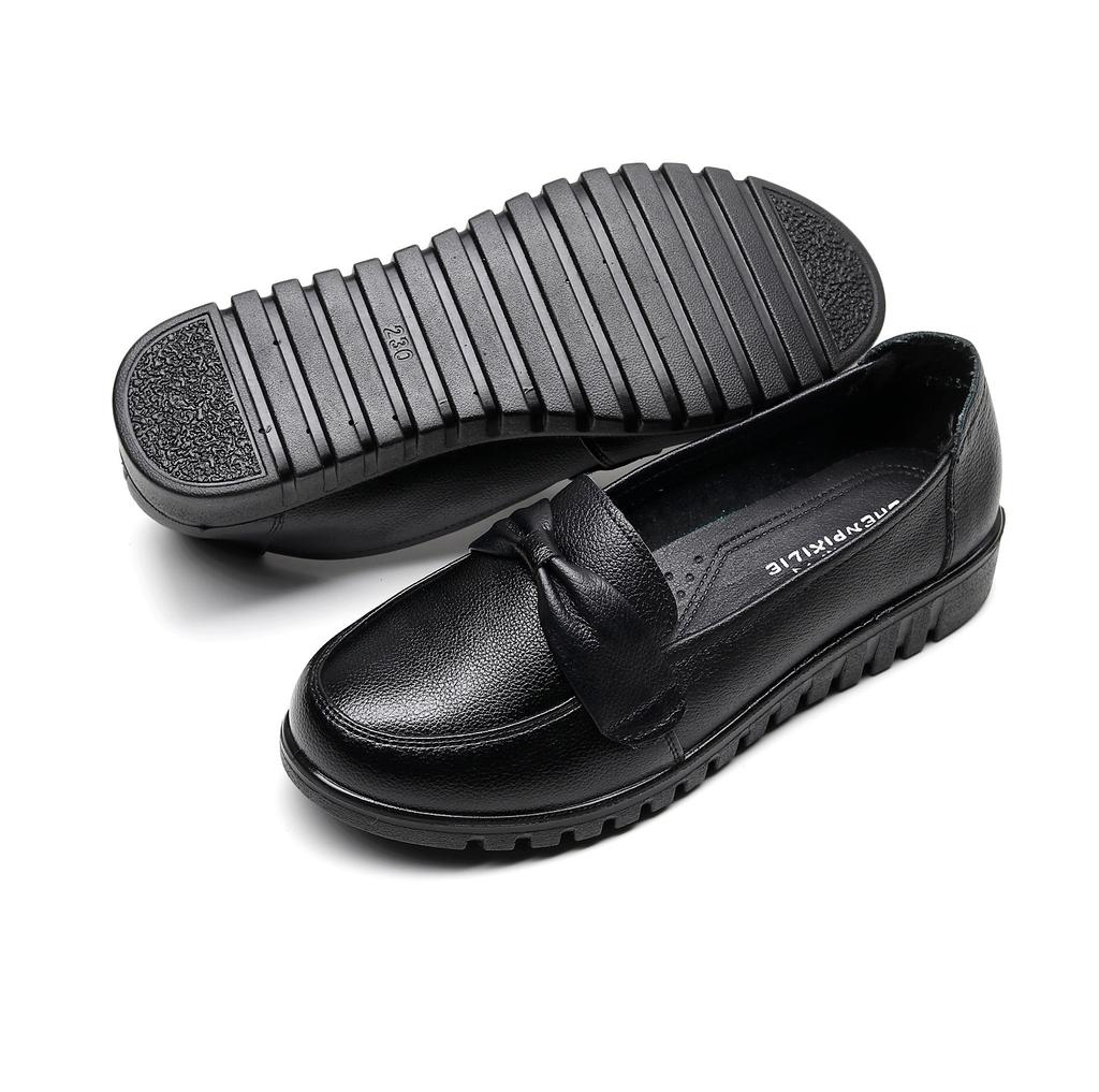 2025 Весна Новые женские мокасины Черные с круглым носком Водонепроницаемые туфли на плоской подошве Кожаные туфли Женские удобные рабочие туфли Повседневная обувь для мам