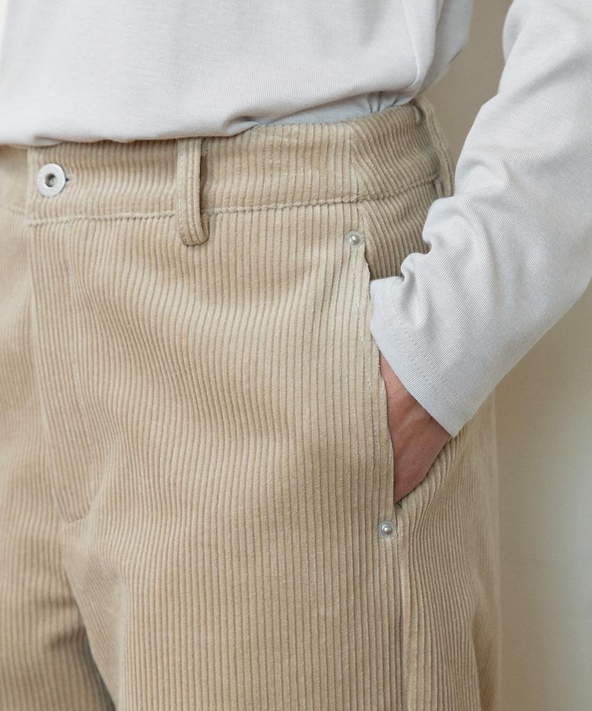 IHR Rivet Detail Corduroy Pants / Beige
