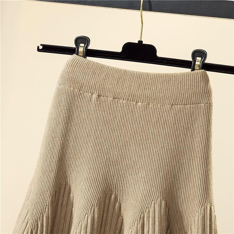 Новинка 2022 года, осенне-зимняя однотонная юбка трапециевидной формы средней длины, повседневная универсальная трикотажная плиссированная юбка средней длины для женщин