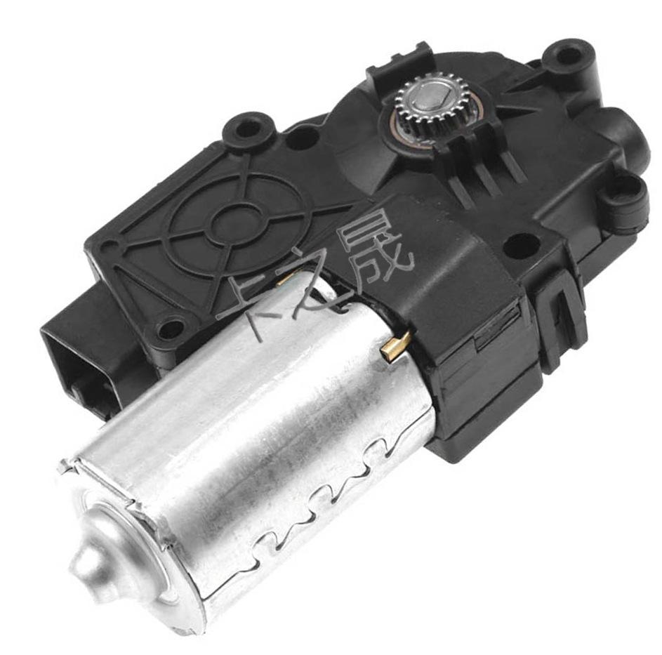 Замена мотора направляющей люка Volvo XC60 (Номера деталей: 31442109, 30799673, 31424338)