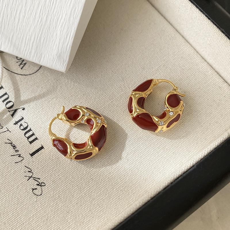 Ankara Red Stud Earrings: Silver Needle Drip Oil, Simple and Versatile Fashion for Women.