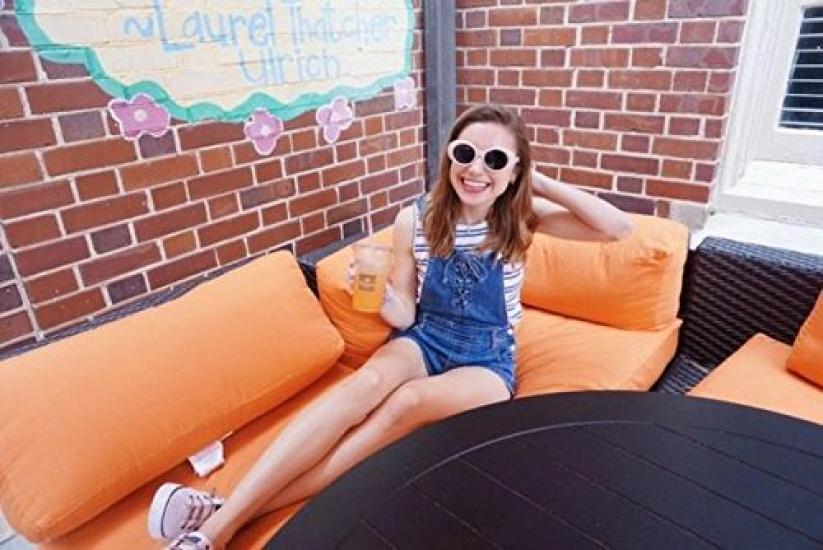 FEISEDY Oval Sunglasses Retro Classic Fashion B2253 Pink Women's Men's