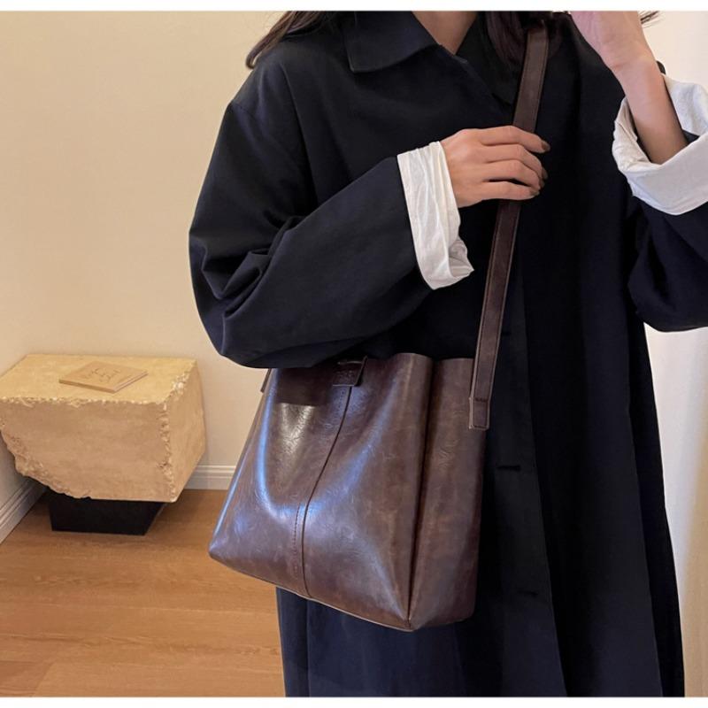 Универсальная женская кожаная сумка из искусственной кожи большой емкости для поездок на работу, новая корейская модная сумка в стиле ретро, ​​однотонная сумка на плечо