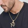 Изысканное мужское подвесное ожерелье с инкрустированным цирконом на витой веревочной цепи в золотом и серебряном исполнении