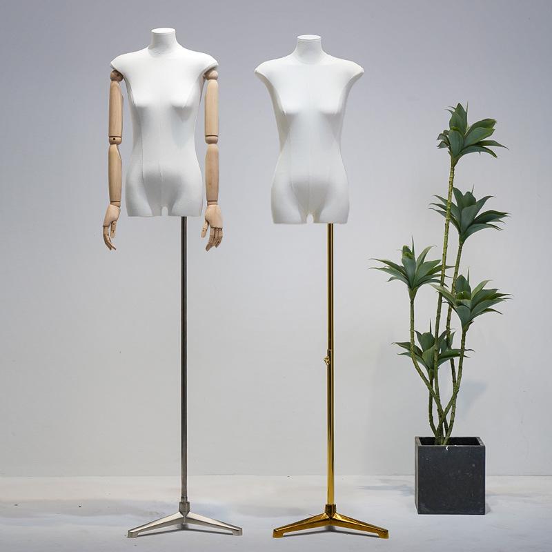 Манекен женский с плоским телом в корейском стиле и широкими плечами для демонстрации женской одежды