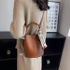 Bucket Bag Fashion Women's Bag Versatile Contrasting Color Trend Large-capacity Handbag Bag Women's Genderless Wind Oblique Straddle Bag