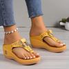 Модные летние сандалии для женщин 2024 года, большие размеры, босоножки на танкетке, тапочки, нескользящие шлепанцы с открытым носком, удобная женская пляжная обувь