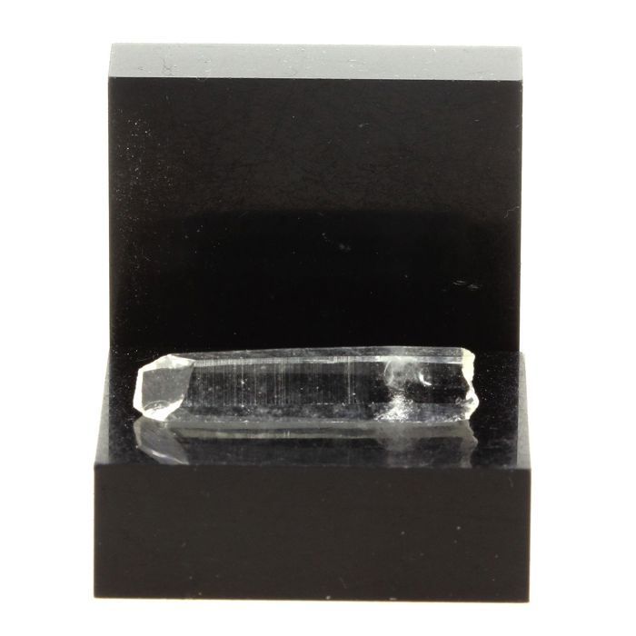 Pierres et Minéraux. Quartz. 4.78 ct. La Gardette Mine, Bourg d'Oisans, Isère, France.