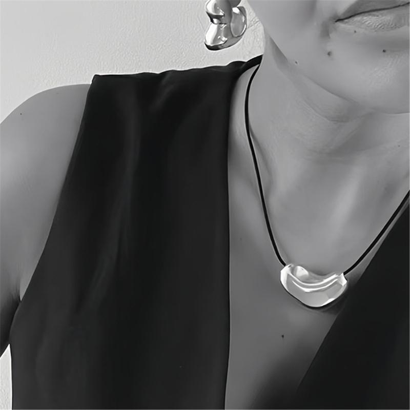 Регулируемое кожаное ожерелье из веревки с подвеской в виде завитка для модных мужчин и женщин, универсальный модный аксессуар