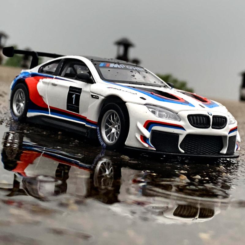 1:32 BMW 3.0 CSL GT3  Alloy Racing Car Model Diecast Metal Toy Car Vehicle Model High Simulation Sound Light Collection Kid Gift