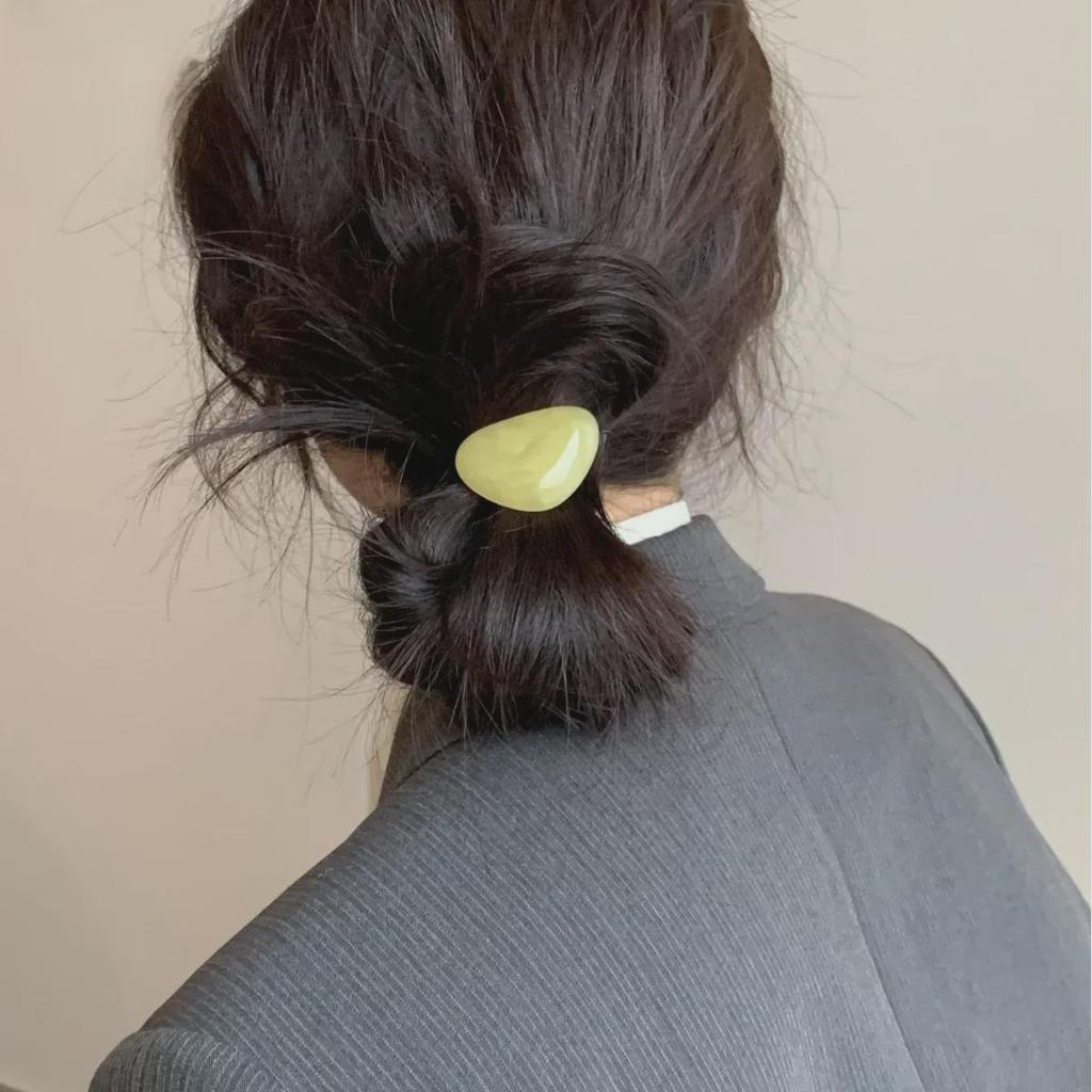 Корейская минималистская треугольная резинка для волос из смолы для женщин