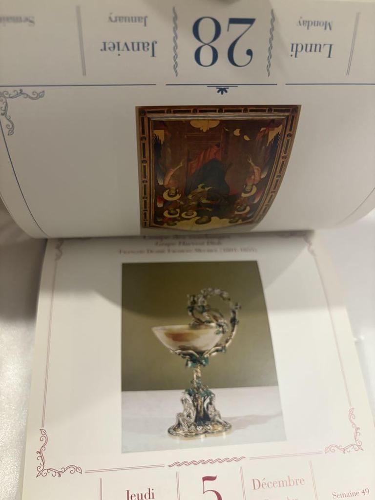 [ИСПОЛЬЗУЕТСЯ] Художественная книга Музея дю Лувр 2019, фотокнига, двуязычный календарь