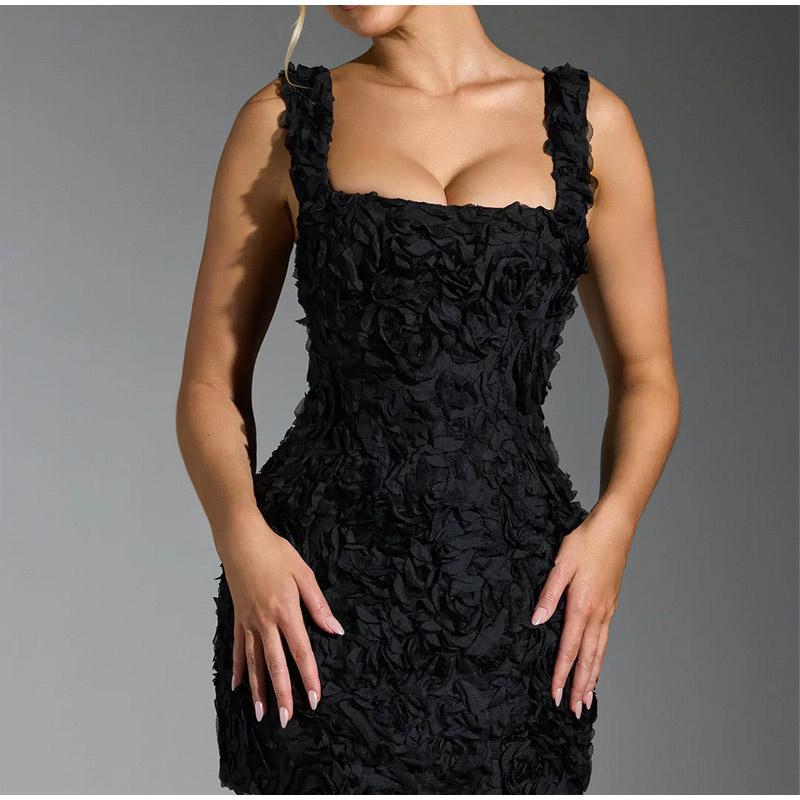 Лето 2025 года, сексуальное квадратное воротничок, 3D-цветок, облегающее, без рукавов, без бретелек, короткое платье, модная женская одежда, мини-платья