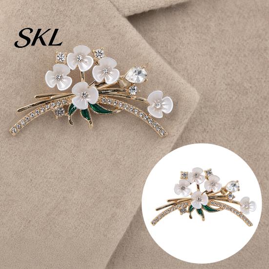 Strong Buckle Brooch White Plum Blossom Brooch, Artistic Flower Branches Lapel Pin, Secure Clasp Electroplating Anti-Oxidation Badge for Coats Shirts