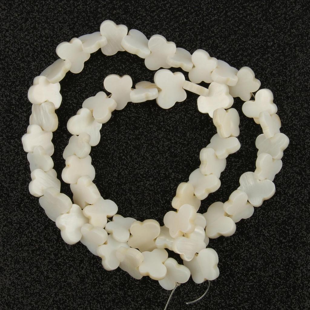 Натуральные пресноводные белые бусины из ракушек Бабочка Цветы Сердце Звезда Плоские круглые бусины из ракушек для изготовления ювелирных изделий DIY Браслеты из бисера для женщин