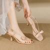Белые сандалии женские летние бант простые и сексуальные квадратный носок тонкий каблук темперамент с юбкой высокий каблук