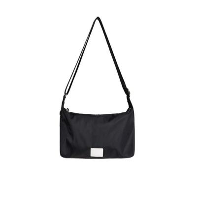 Мини-сумка-хобо Fennec, черная