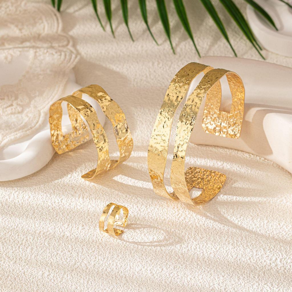 French Minimalist Irregular Hollow Women's Bangle Ring Armlet – Unique High-End Design