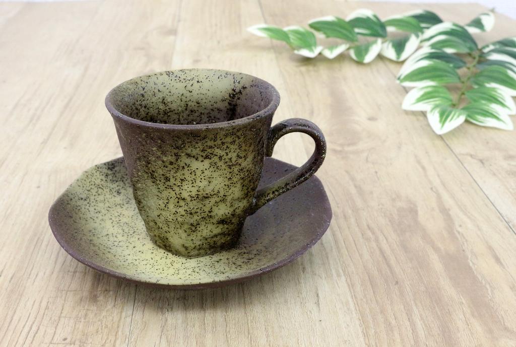 Castle Enterprises Mino Ware Japanese Cafe Series Rough-Kezuri Twisted Coffee Bowls, Shaded and Lightly Colored with Ink, Set of 10