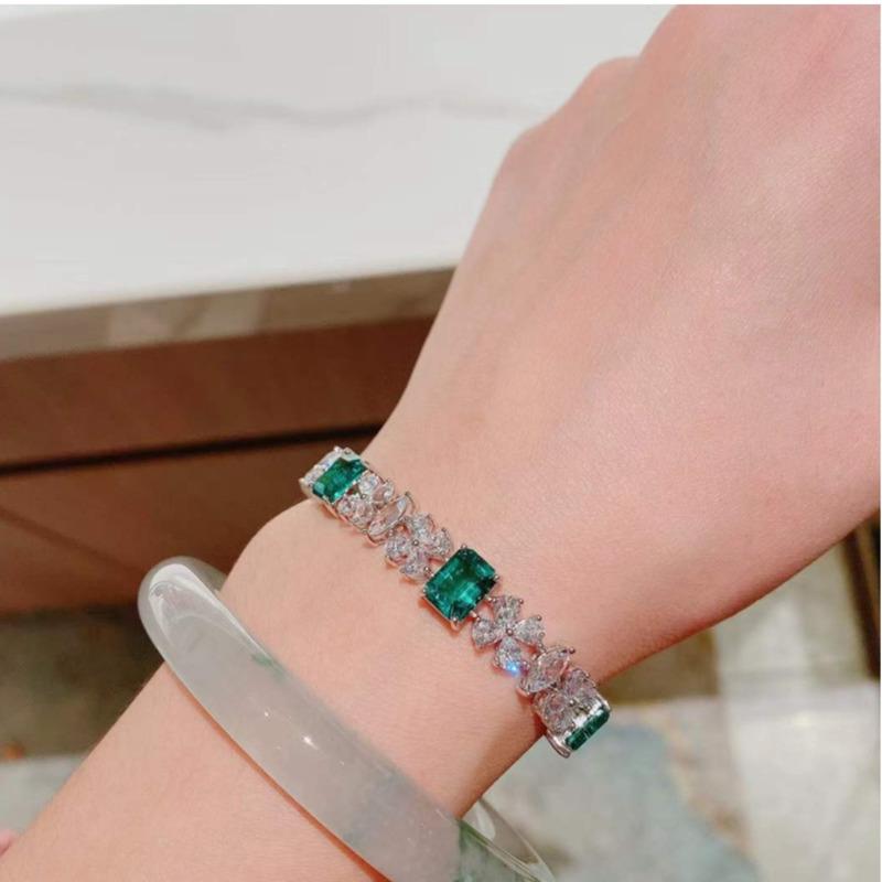 BELLA BOX Роскошный новый золотой циркониевый клеверный браслет с подвесками сверкающего цвета, подходящий для женской повседневной вечеринки, модные ювелирные изделия